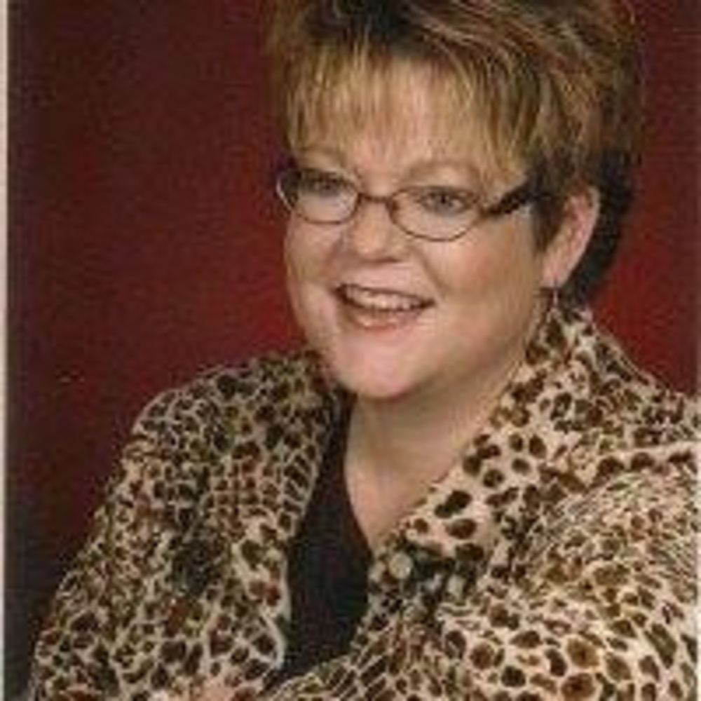 Meet your Posher, Monica